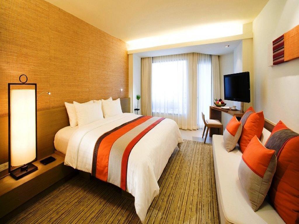 Oyo 4956 Hotel Maharaja Palace Kánpur Kültér fotó